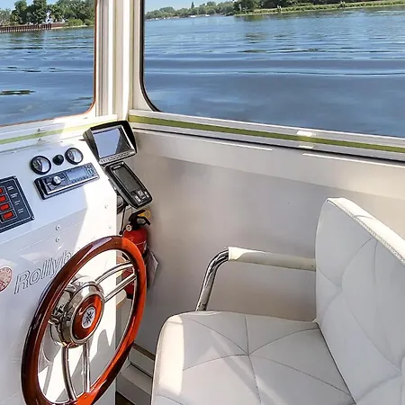 Cozy Ship In Havelsee Ot Tekne Kutzkow
